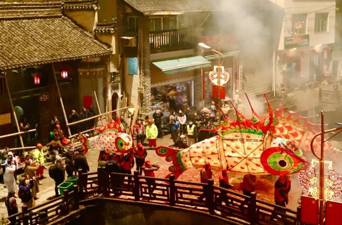 歙县汪满田鱼灯 潘祯祥摄