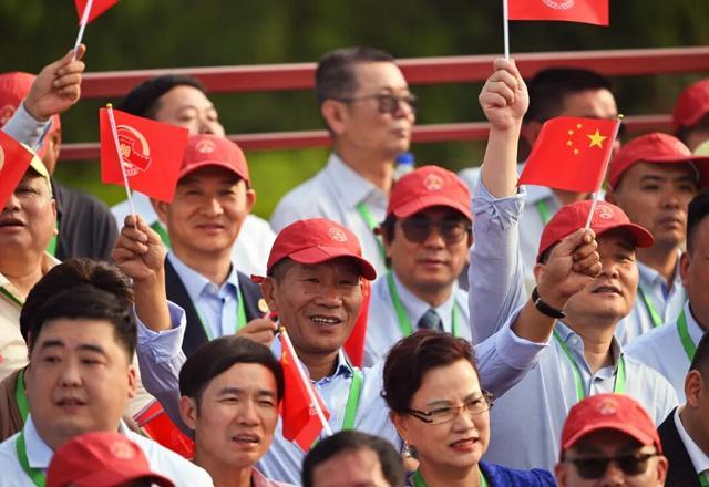 这是观礼的嘉宾。新华社记者 辛悦卫 摄